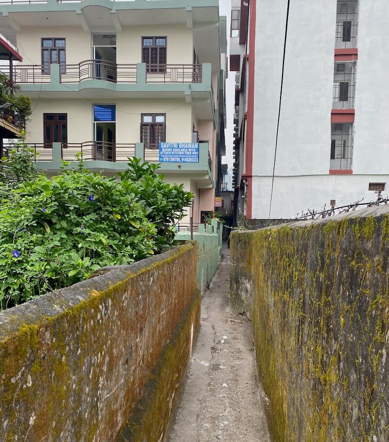 Narrow walkway leading to my guesthouse.